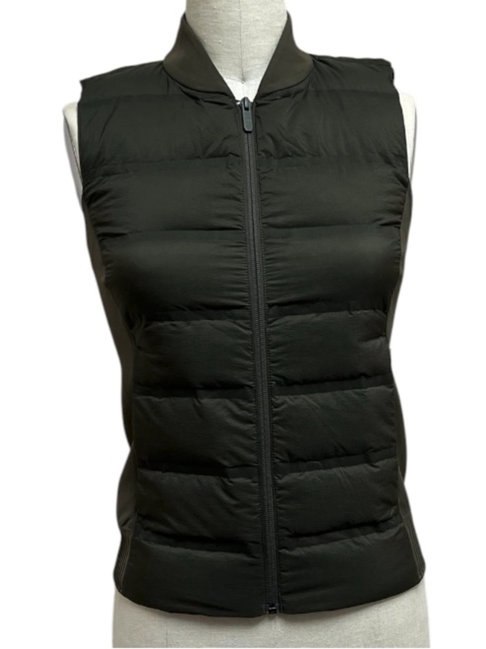 Lululemon Down & Around Vest Armory Size 6